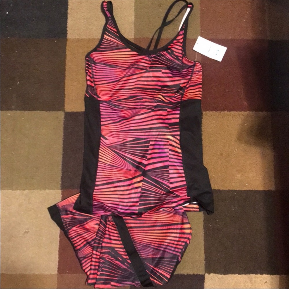 Danskin Now work out outfit